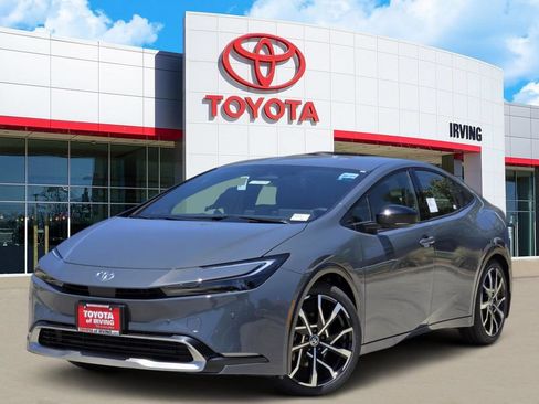 New 2026 Toyota Prius Plug-In Hybrid FWD image 1