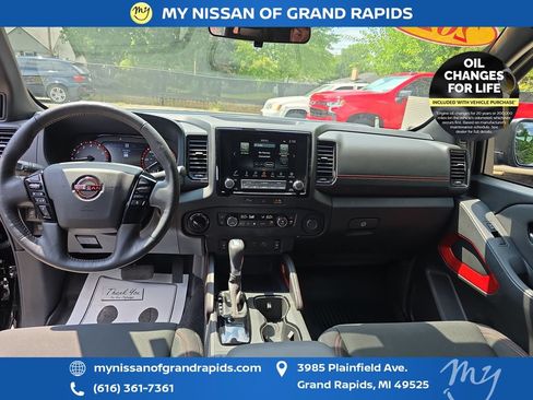 Used 2023 Nissan Frontier PRO-4X w/ Pro Convenience Package AWD/4WD image 13