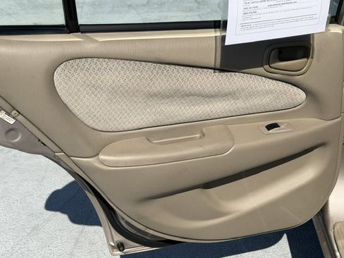 Used 1999 Toyota Corolla CE FWD image 12