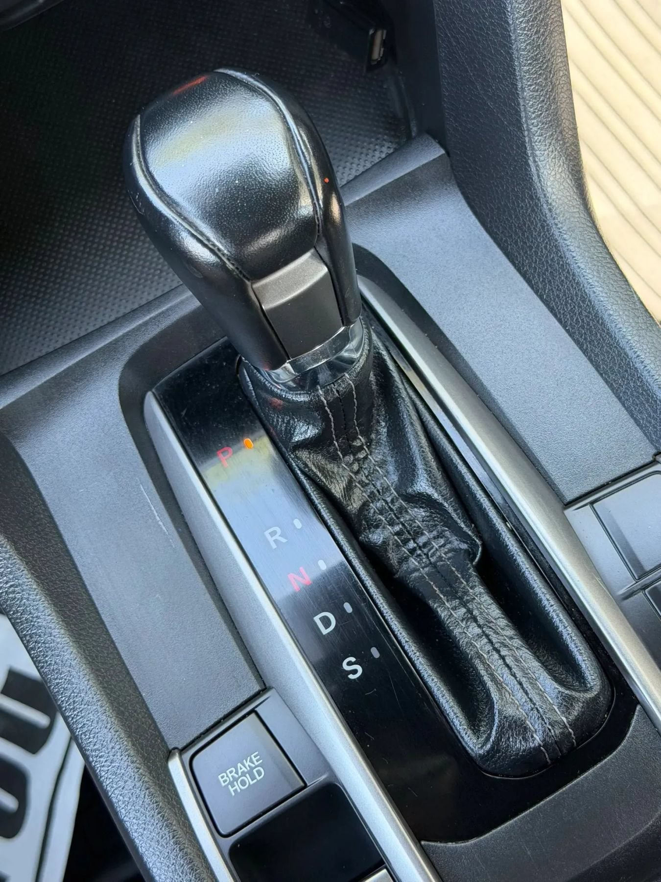 Used 2020 Honda Civic Sport image 28