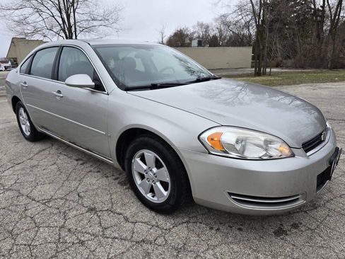 Used 2008 Chevrolet Impala LT FWD image 3
