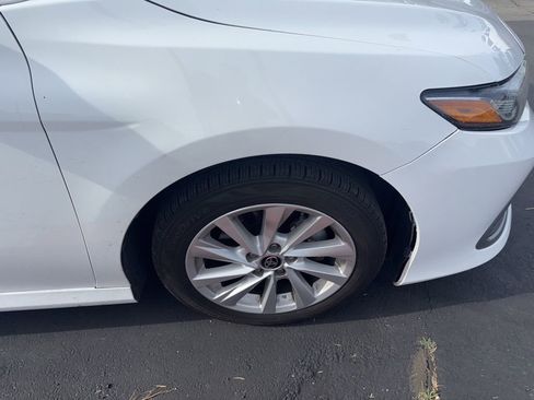 Used 2021 Toyota Camry LE image 40