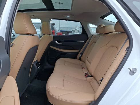 Used 2025 Hyundai Sonata Limited image 9