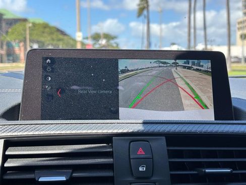 Used 2018 BMW M2 image 16