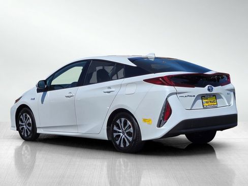Used 2022 Toyota Prius Prime XLE FWD image 7