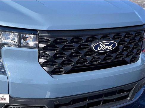 New 2026 Ford Maverick XLT image 16