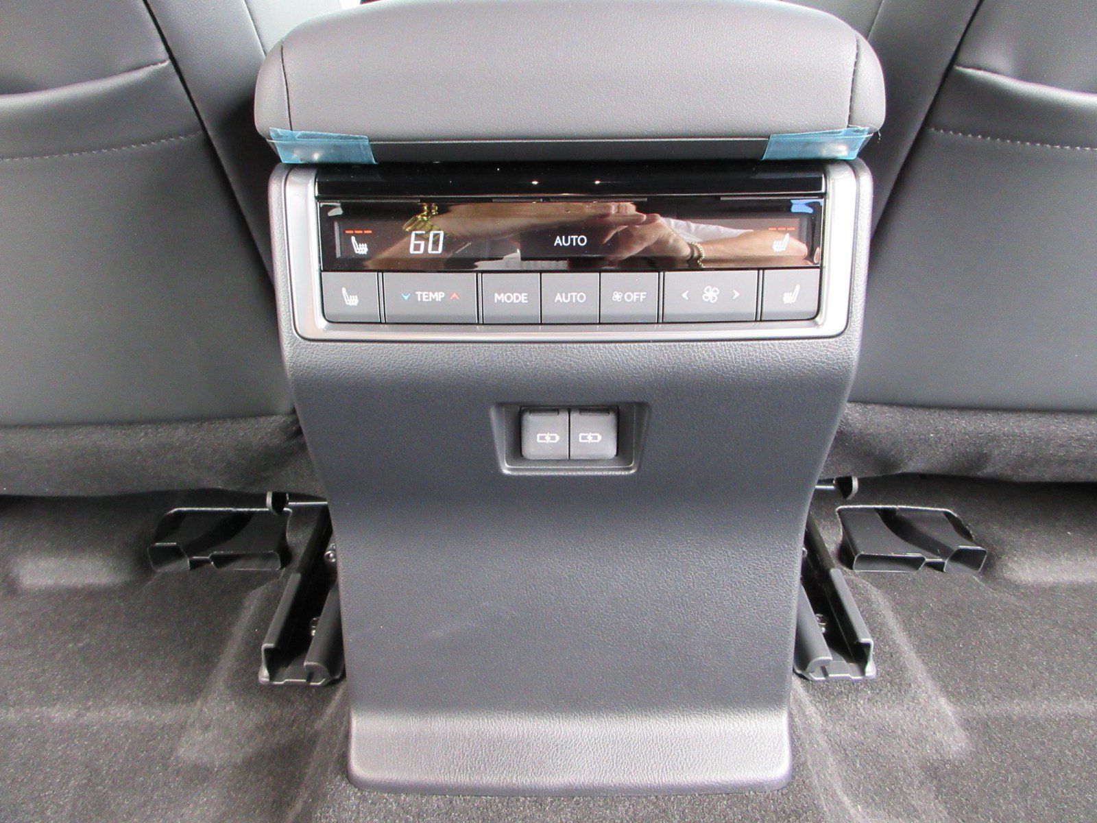 Used 2026 Lexus GX 550 w/ Cold Area Package AWD/4WD image 23