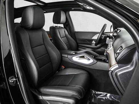 Certified 2025 Mercedes-Benz GLE 450 4MATIC image 23