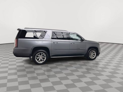 Used 2018 GMC Yukon XL SLT w/ Open Road Package AWD/4WD image 46