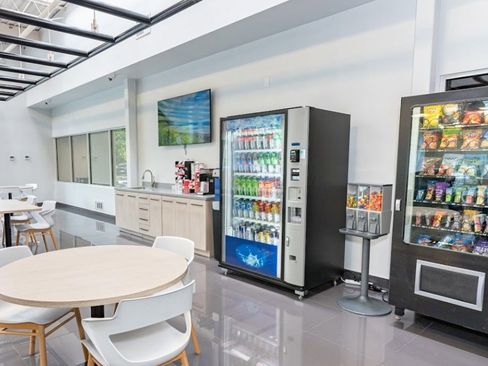 Used 2023 Dodge Charger SXT image 57