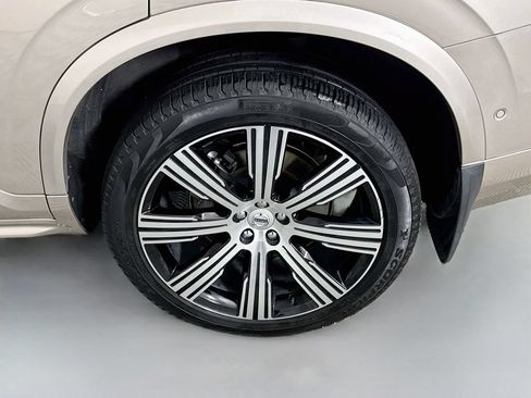 Used 2024 Volvo XC90 T8 Plus w/ Protection Package Premier AWD/4WD image 24