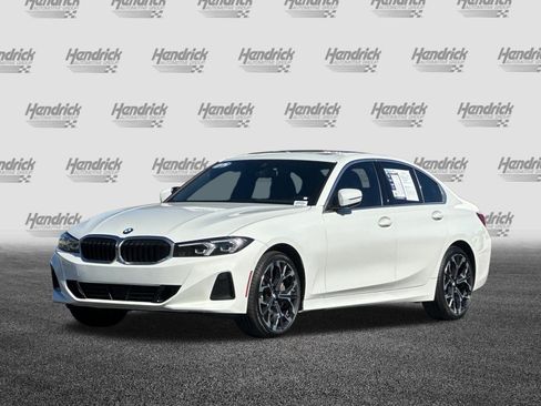 Used 2025 BMW 330i Sedan w/ Premium Package RWD image 9