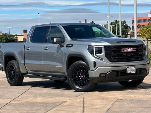 Used 2026 GMC Sierra 1500 Elevation w/ Elevation Premium Package AWD/4WD image 2