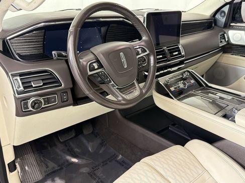 Used 2021 Lincoln Navigator Black Label w/ Cargo Convenience Package image 4