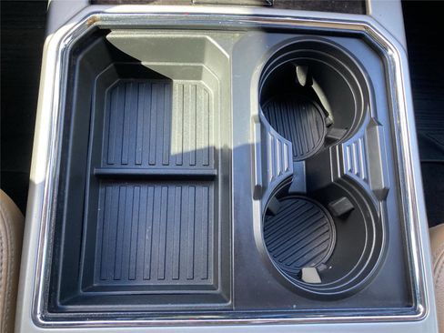 Used 2022 Ford F250 Lariat w/ Lariat Value Package image 13