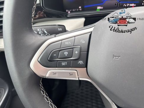 New 2025 Volkswagen Taos S image 15