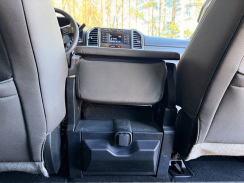 Used 2017 Ford F250 XLT w/ XLT Value Package image 28