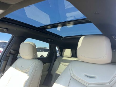 Used 2017 Cadillac XT5 Luxury FWD image 35