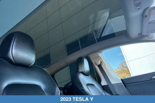 Used 2023 Tesla Model Y Long Range AWD/4WD image 19