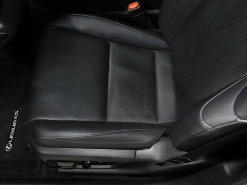 Used 2022 Lexus ES 350 w/ Premium Package image 38