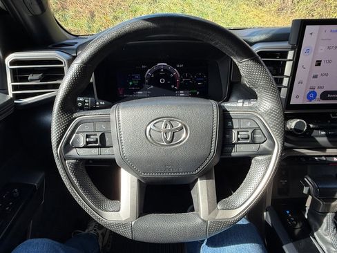 Used 2025 Toyota Sequoia SR5 image 25