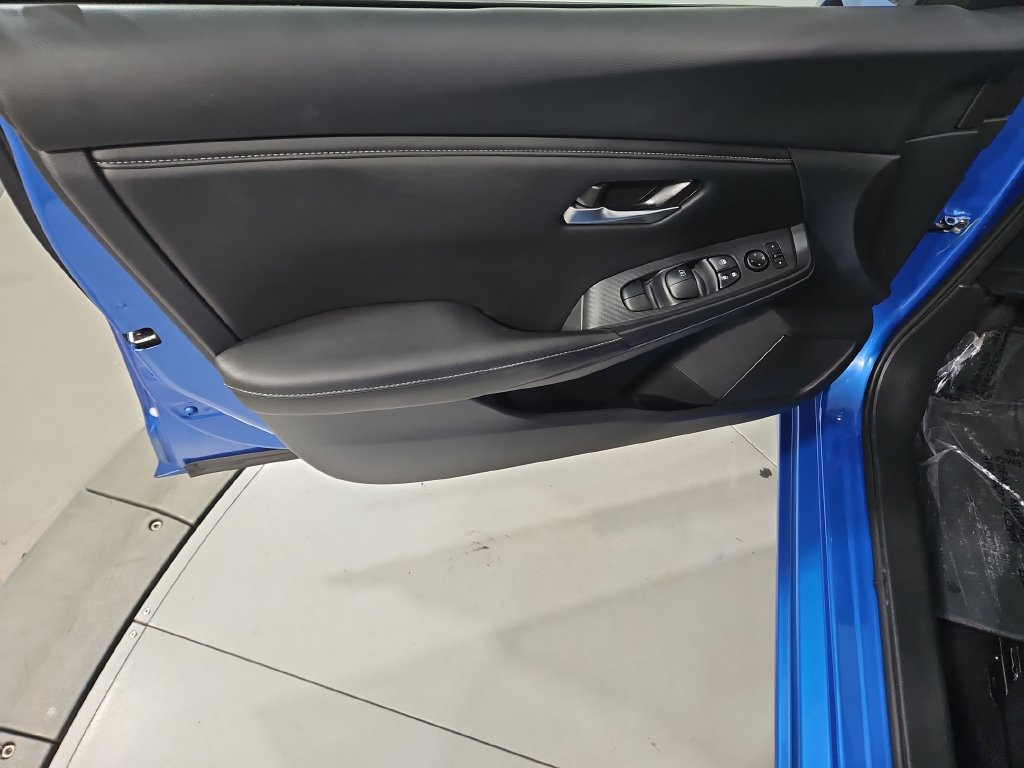 Used 2023 Nissan Sentra SV w/ All-Weather Package FWD image 11
