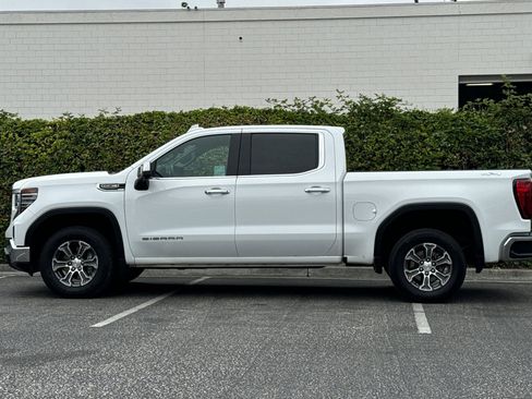 Used 2024 GMC Sierra 1500 SLT image 7