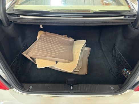 Used 2011 Mercedes-Benz S 550 image 21
