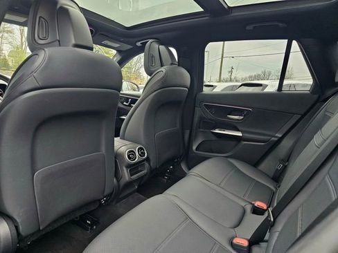 Certified 2025 Mercedes-Benz GLC 300 4MATIC image 24