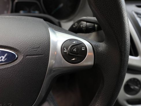 Used 2014 Ford Focus SE FWD image 18