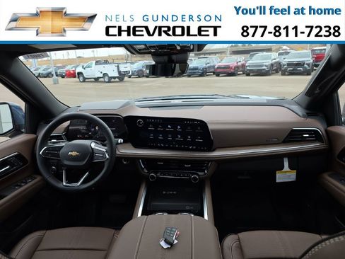 New 2026 Chevrolet Tahoe High Country AWD/4WD image 14