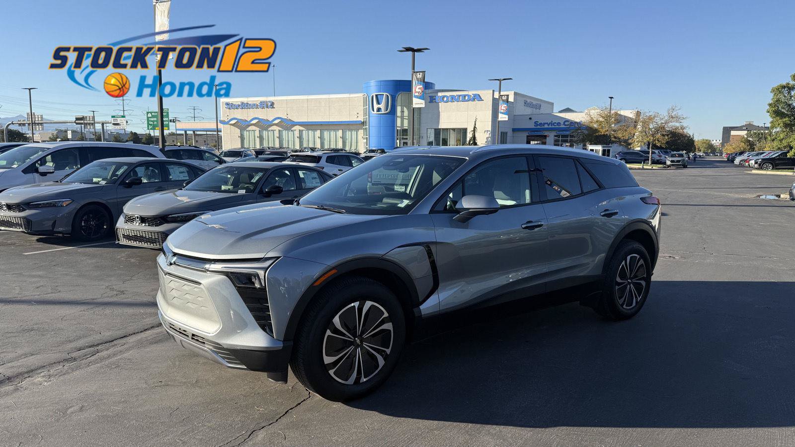 Used 2025 Chevrolet Blazer EV LT AWD/4WD image 1