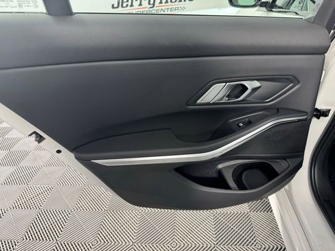 Used 2023 BMW 330i Sedan w/ Premium Package image 25