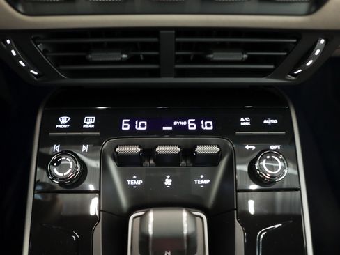 Used 2026 Porsche 911 Carrera image 21