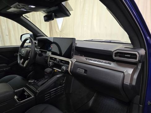 Used 2024 Toyota Tacoma TRD Sport w/ TRD Sport Upgrade Package AWD/4WD image 34