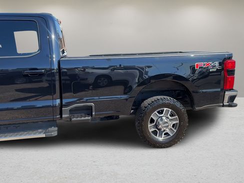 Used 2023 Ford F350 Lariat w/ FX4 Off-Road Package AWD/4WD image 15