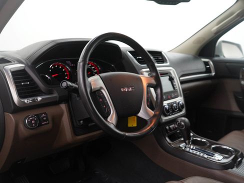 Used 2017 GMC Acadia Limited SLT image 16