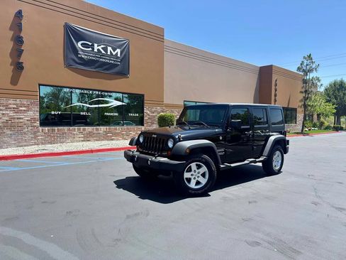 Used 2013 Jeep Wrangler Unlimited Sport AWD/4WD image 5