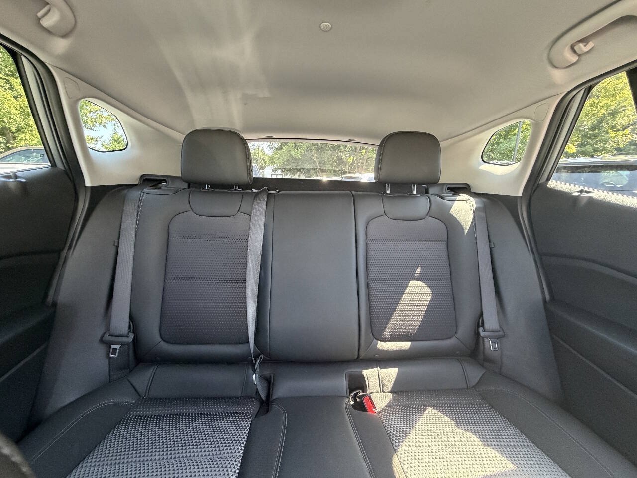 Used 2024 Chevrolet Trax LT FWD image 25
