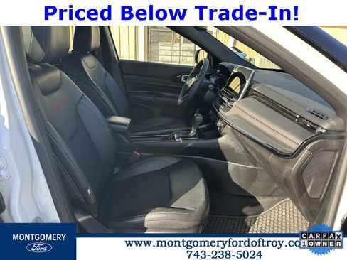 Used 2024 Jeep Compass Trailhawk image 14