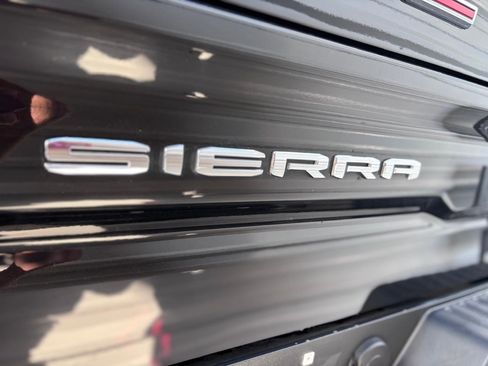 Used 2019 GMC Sierra 1500 SLT w/ SLT Premium Plus Package image 27