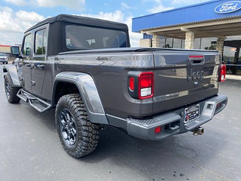 Used 2023 Jeep Gladiator Sport AWD/4WD image 5