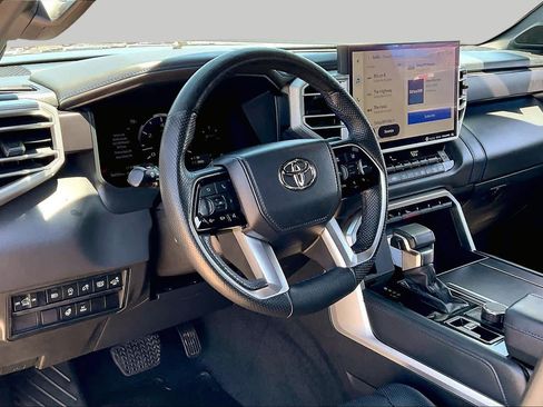 Used 2022 Toyota Tundra Platinum AWD/4WD image 18