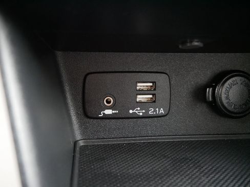 Used 2021 Subaru Forester Premium image 30