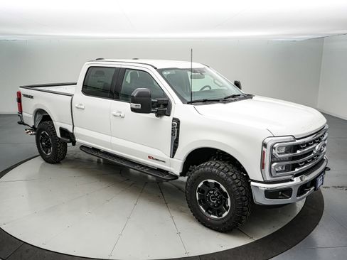 New 2026 Ford F250 Lariat w/ Tremor Off-Road Package image 2
