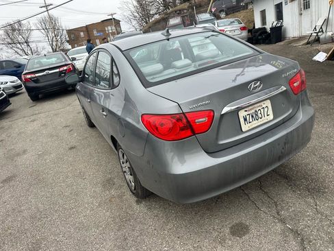 Used 2010 Hyundai Elantra GLS image 9