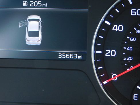 Used 2024 Kia Forte LXS FWD image 18