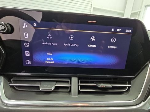 Used 2025 Chevrolet Trax ACTIV w/ Sunroof Package FWD image 15