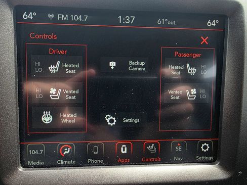 Used 2020 Jeep Cherokee Trailhawk AWD/4WD image 15