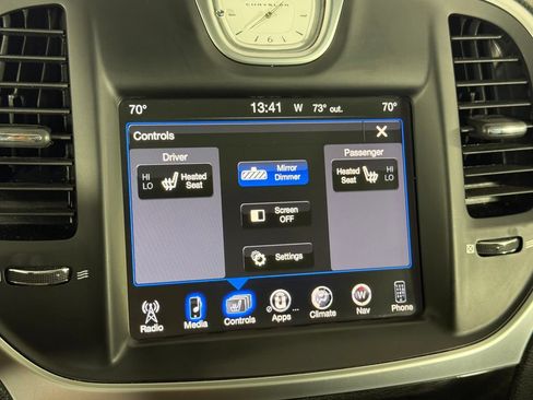 Used 2016 Chrysler 300 Limited RWD image 33